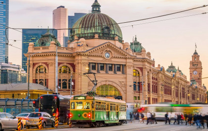 Melbourne to Uluru road trip itinerary COVER