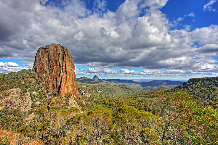 view from the top of a mountain at warrumbungle national park