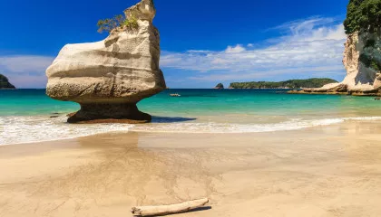 10 places to visit on a road trip around New Zealands North Island COVER