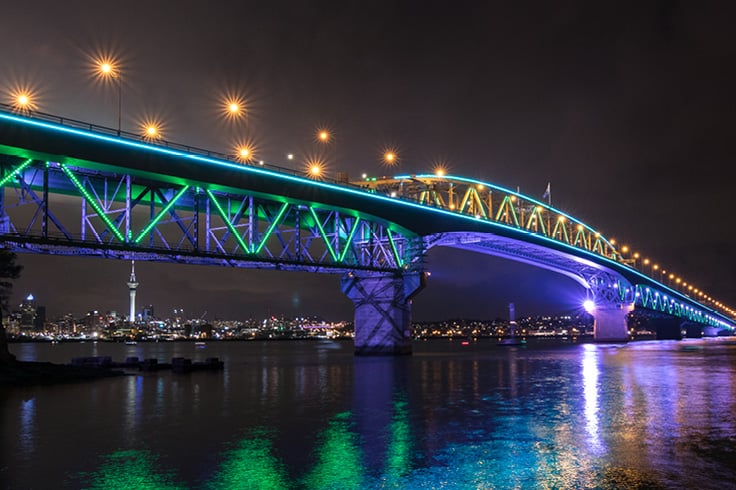 Auckland Harbour Bridge at night