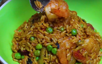 Cosy campsite paella