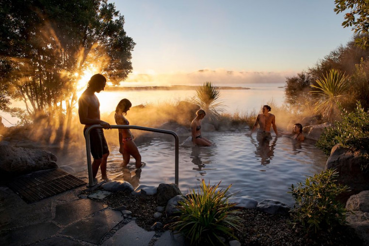 polynesian-spa-imagery