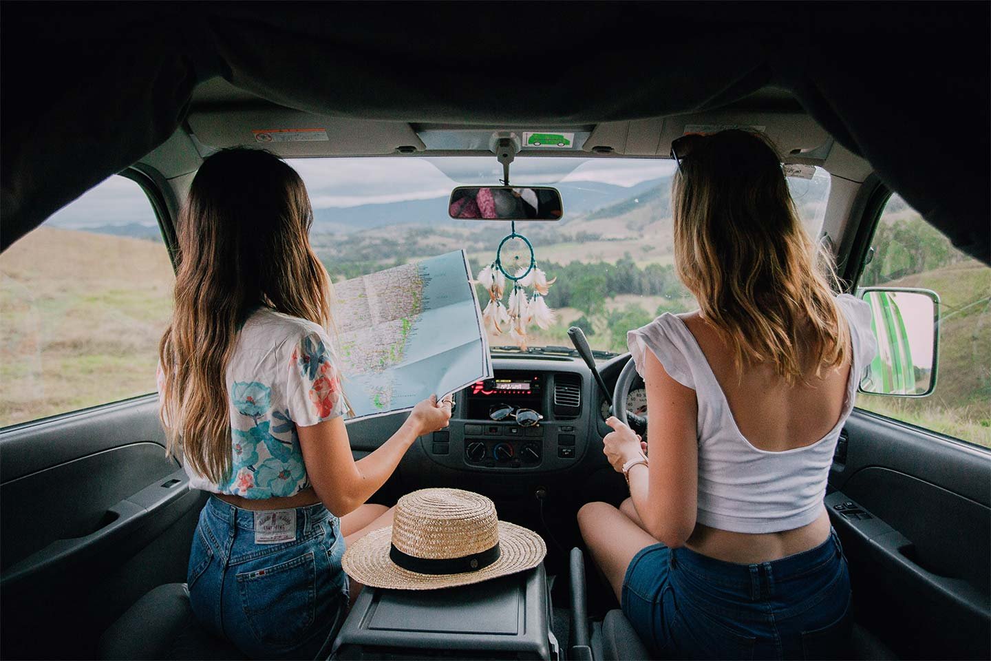 two girls in a jucy condo