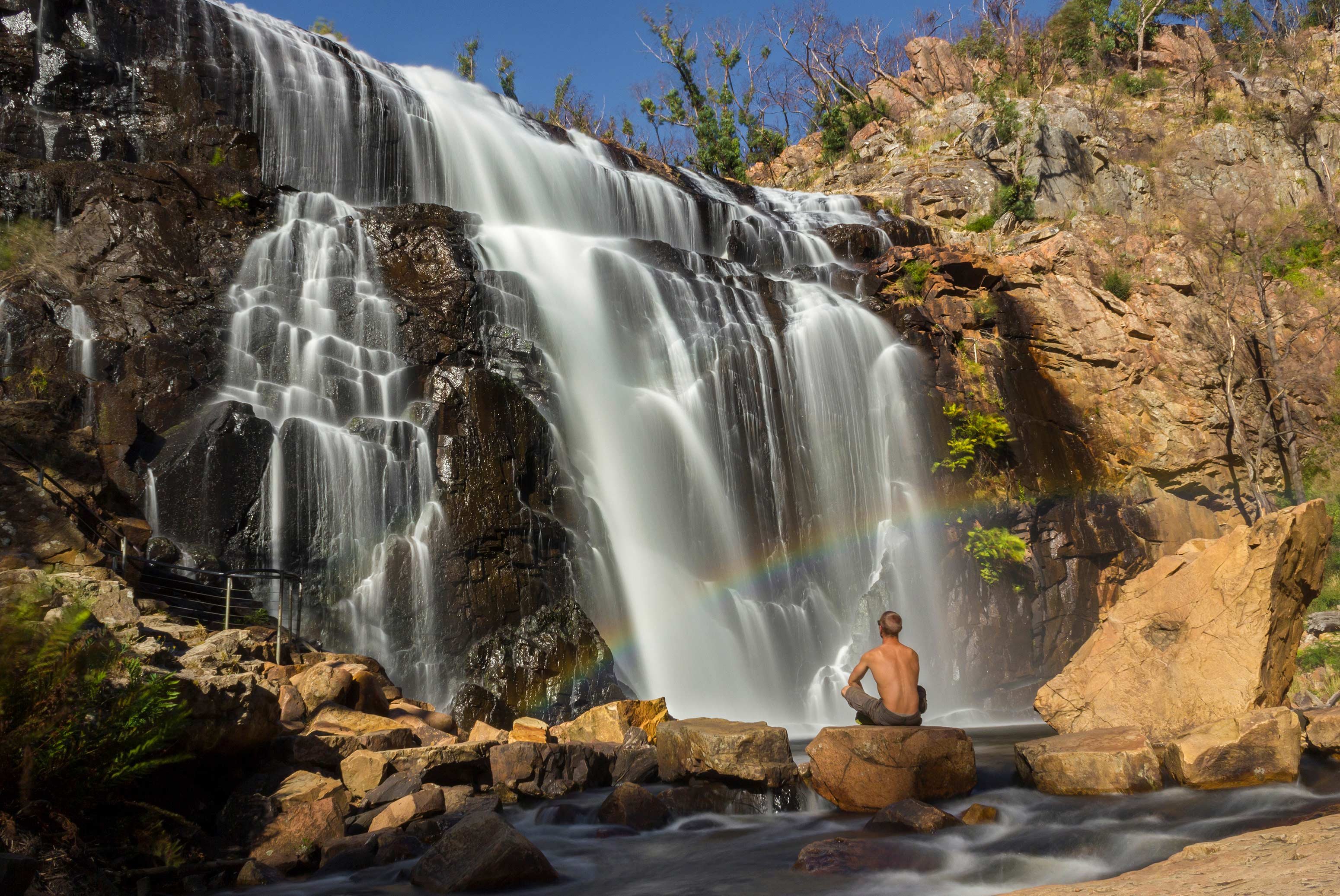 travel the winding Grampians Way COVER