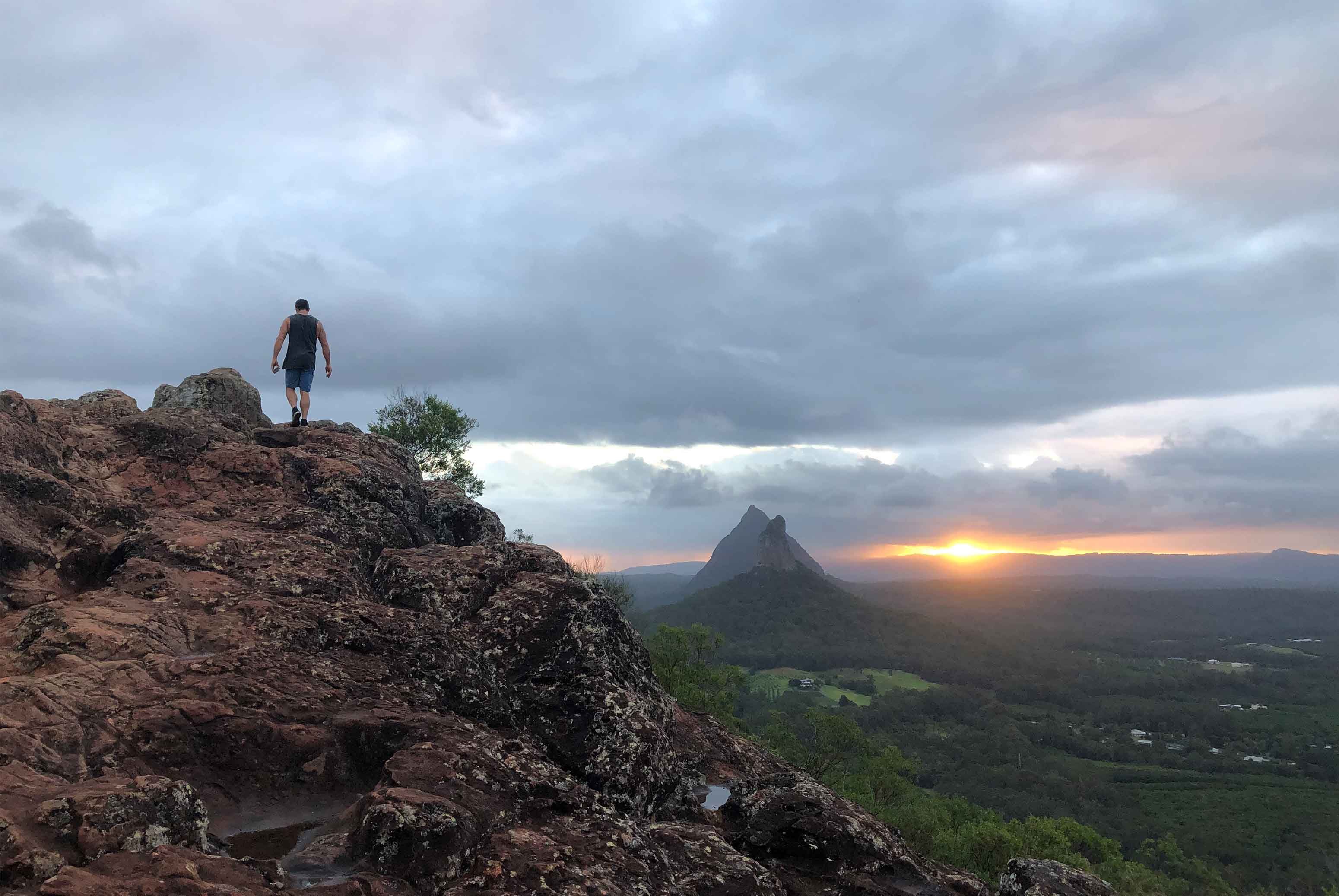 2021048 Valentines Day Blog ImagesGlass house mountains 3100x2074px v2